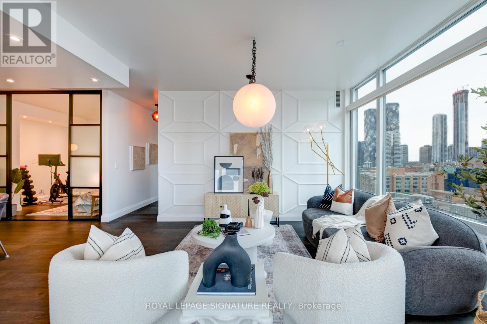 1202 - 333 Adelaide Street E, Toronto, Ontario M5A 4T4 - Photo 2 - C12686880