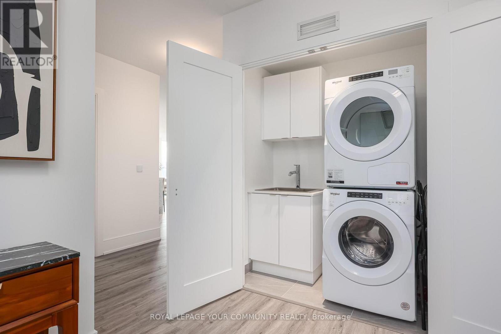 411 - 10 Inn On The Park Drive, Toronto, Ontario  M3C 0P9 - Photo 45 - C12686934