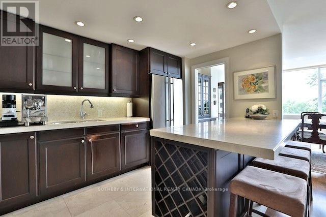 603 - 1 Benvenuto Place, Toronto, Ontario  M4V 2L1 - Photo 3 - C12686980