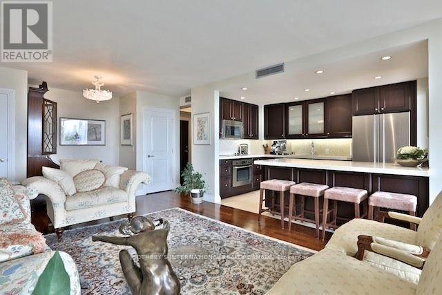 603 - 1 Benvenuto Place, Toronto, Ontario  M4V 2L1 - Photo 7 - C12686980