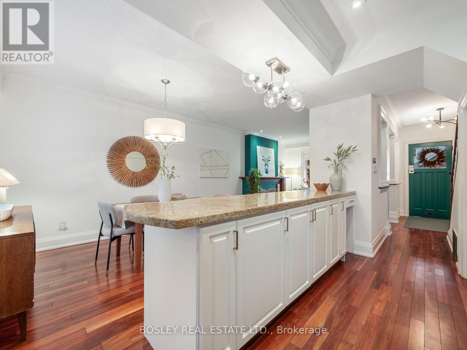 51 Beck Avenue, Toronto, Ontario  M4C 4L4 - Photo 11 - E12686844