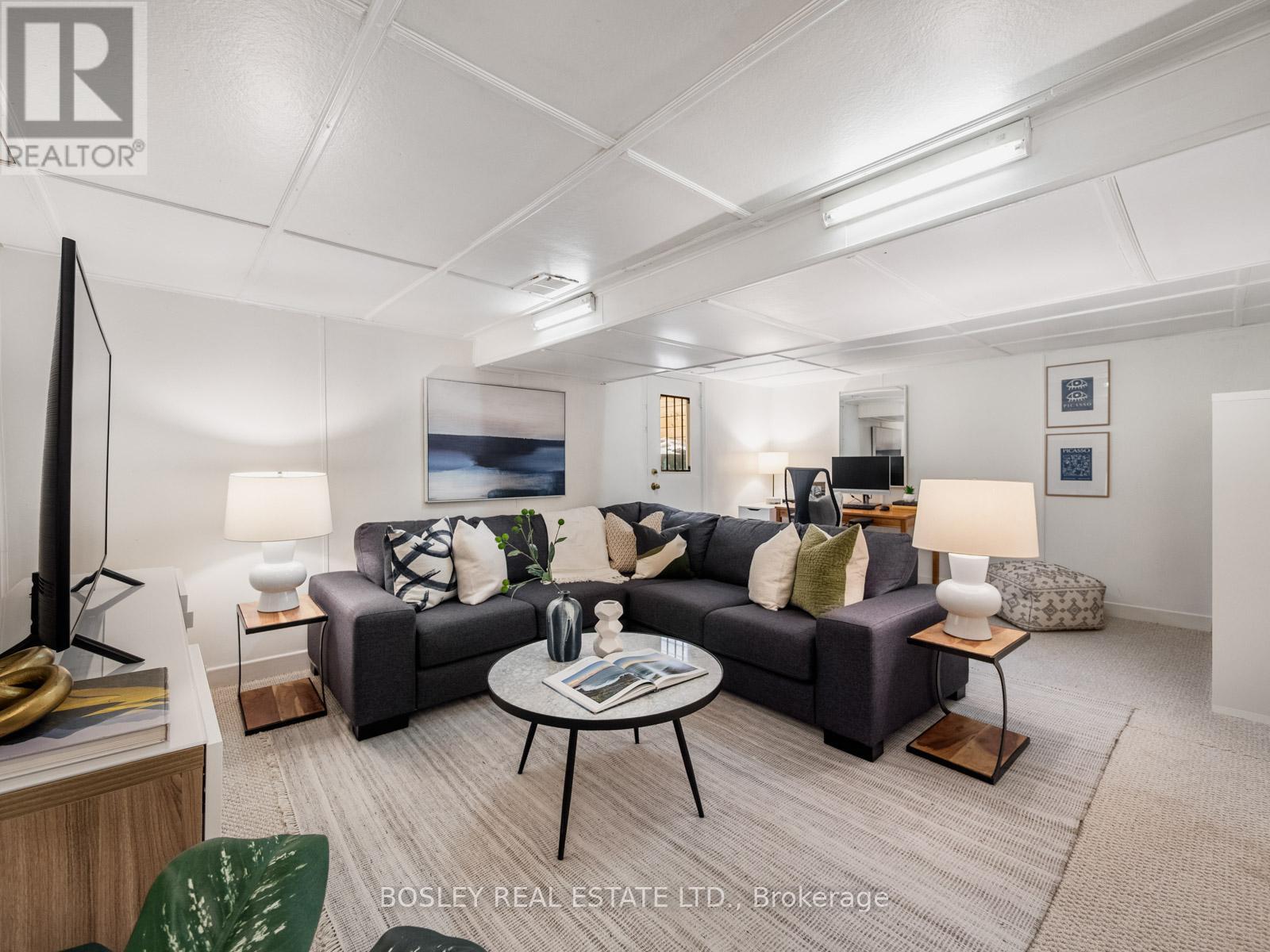 51 Beck Avenue, Toronto, Ontario  M4C 4L4 - Photo 33 - E12686844