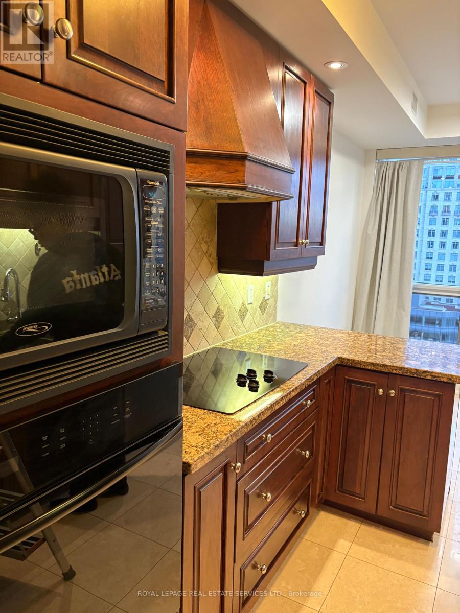 1603 - 10 Bellair Street, Toronto, Ontario  M5R 3T8 - Photo 4 - C12525292