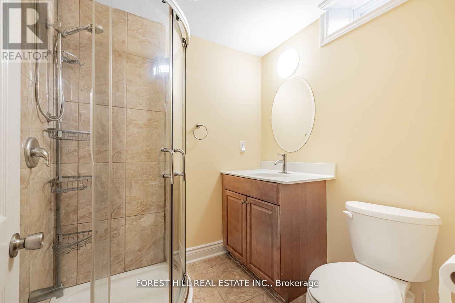 19 Eleanor Circle, Richmond Hill, Ontario  L4C 6K6 - Photo 33 - N12686838