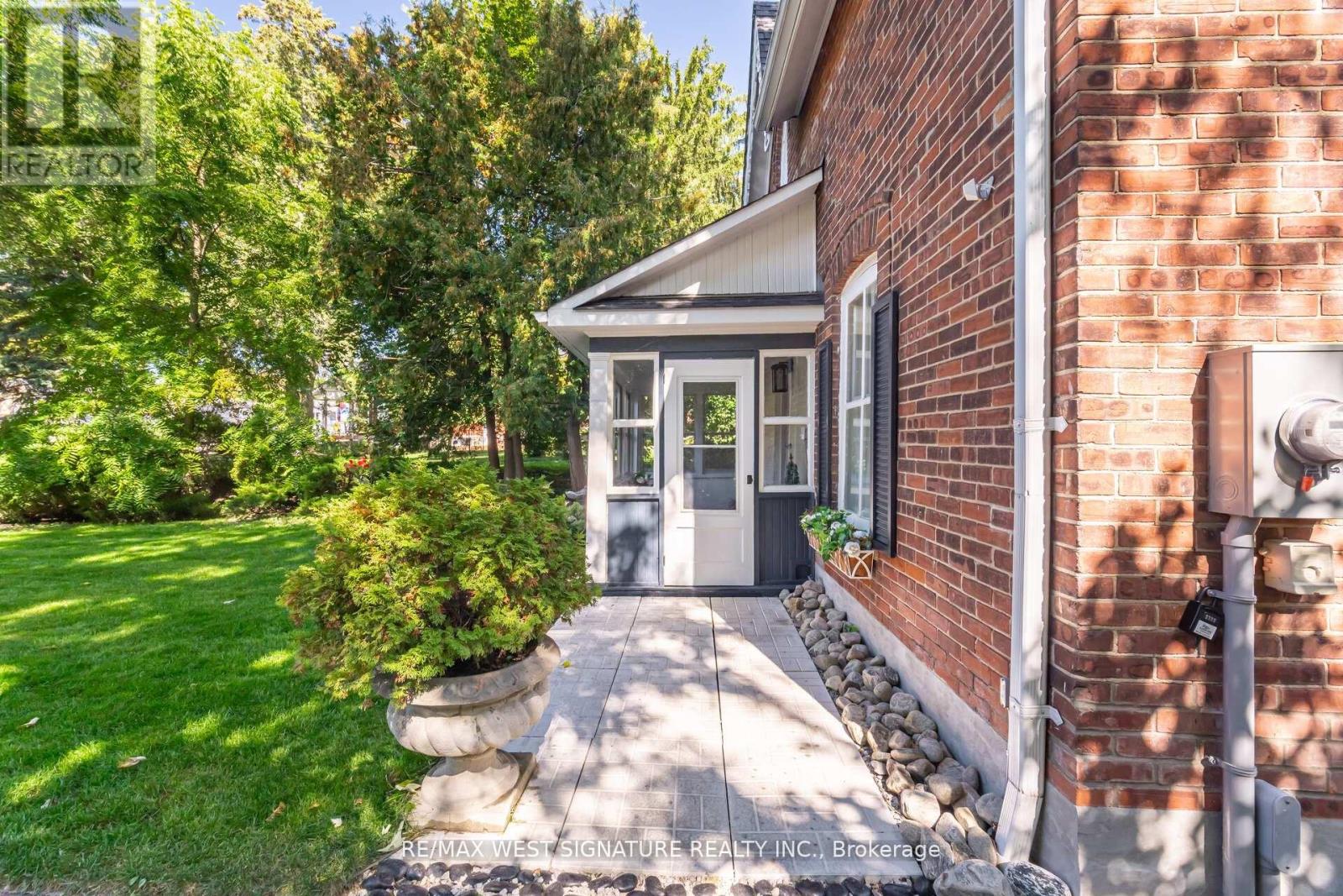 368 Main Street, King, Ontario  L0G 1T0 - Photo 5 - N12686846