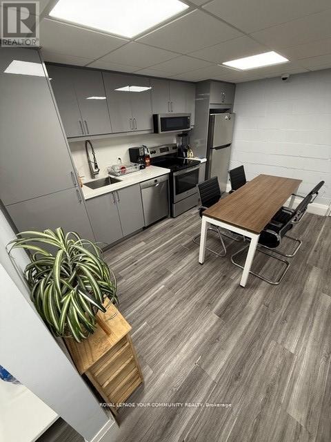 Ground Floor - 10212 Yonge Street, Richmond Hill, Ontario  L4C 3B6 - Photo 18 - N12686858