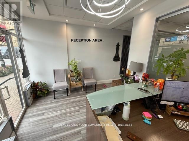 Ground Floor - 10212 Yonge Street, Richmond Hill, Ontario  L4C 3B6 - Photo 3 - N12686858