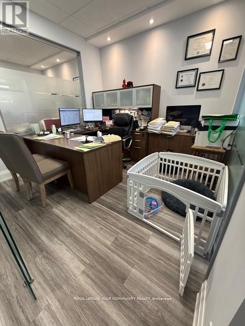 Ground Floor - 10212 Yonge Street, Richmond Hill, Ontario  L4C 3B6 - Photo 9 - N12686858