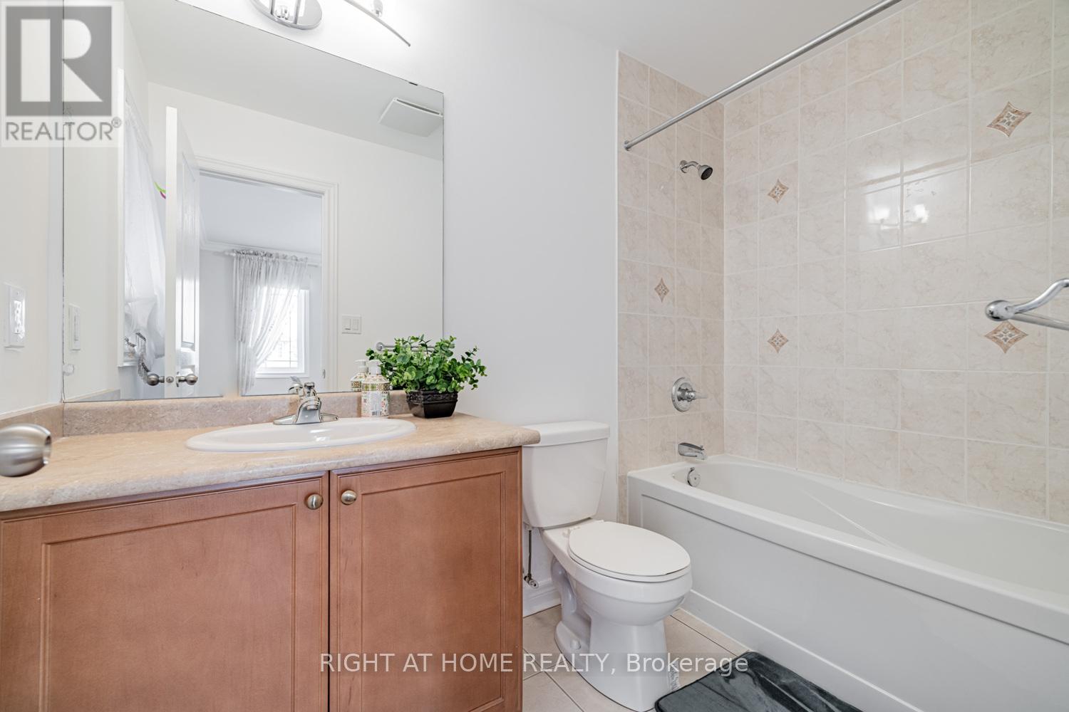 67 Timna Crescent, Vaughan, Ontario  L6A 4L7 - Photo 21 - N12686878