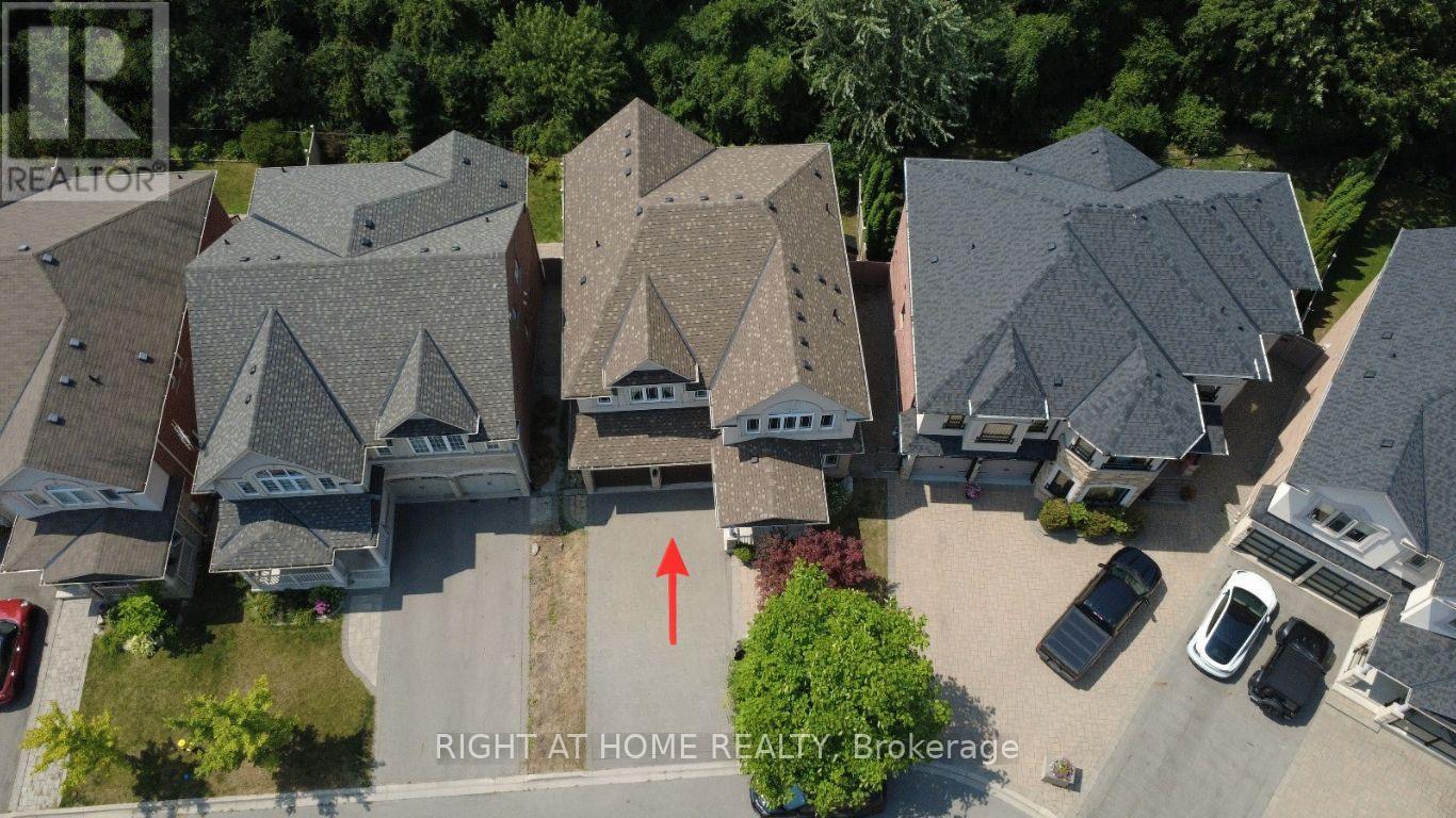 67 Timna Crescent, Vaughan, Ontario  L6A 4L7 - Photo 3 - N12686878