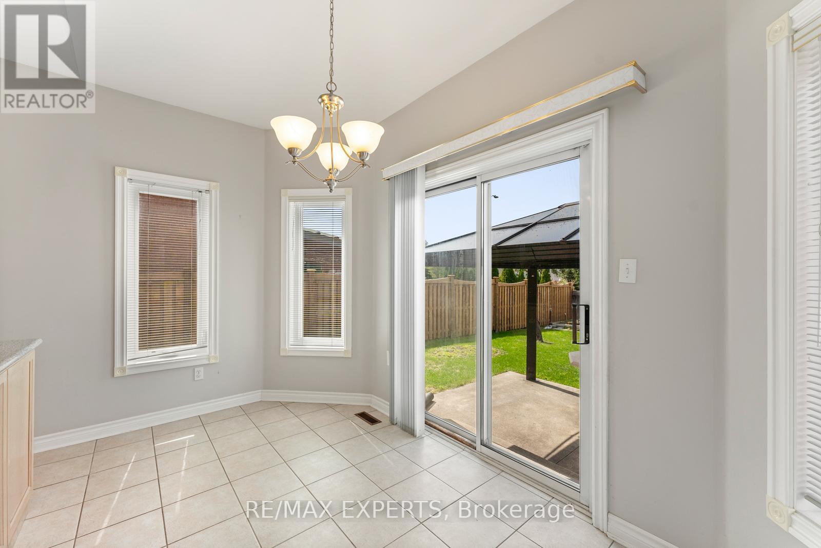 157 Cherokee Drive, Vaughan, Ontario  L6A 2M7 - Photo 21 - N12686982