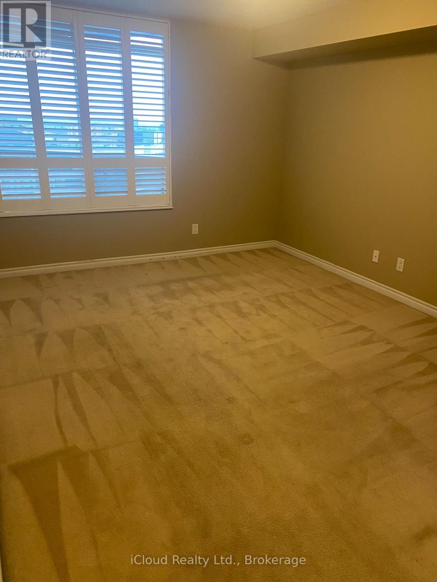 1807 - 3880 Duke Of York Boulevard, Mississauga, Ontario  L5B 4M7 - Photo 9 - W12663002