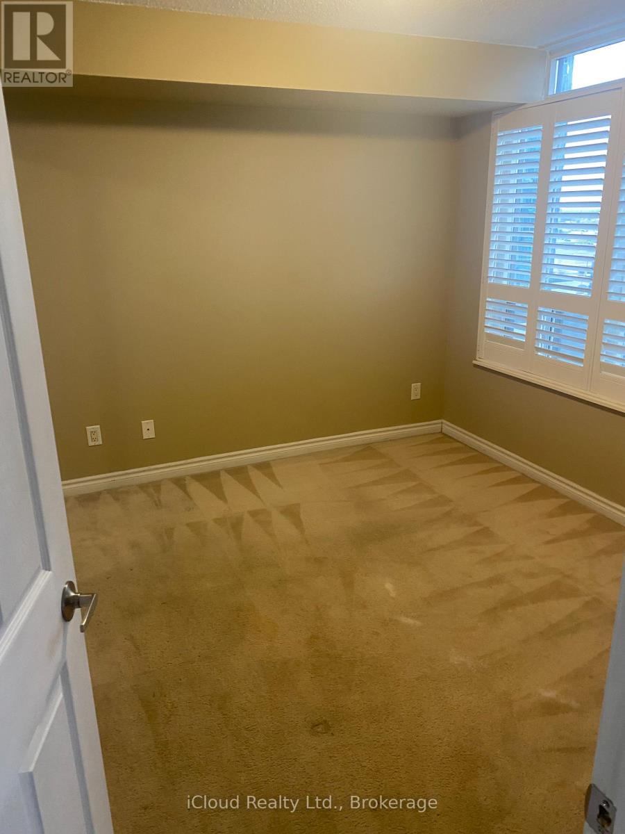 1807 - 3880 Duke Of York Boulevard, Mississauga, Ontario  L5B 4M7 - Photo 11 - W12663002