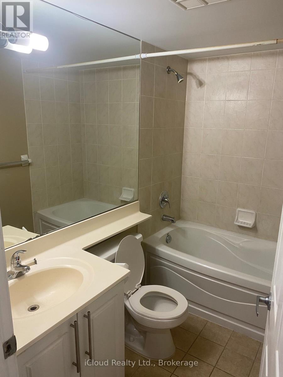 1807 - 3880 Duke Of York Boulevard, Mississauga, Ontario  L5B 4M7 - Photo 13 - W12663002