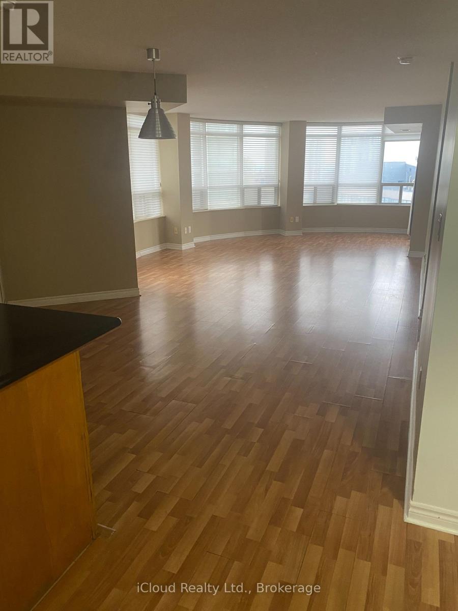 1807 - 3880 Duke Of York Boulevard, Mississauga, Ontario  L5B 4M7 - Photo 7 - W12663002