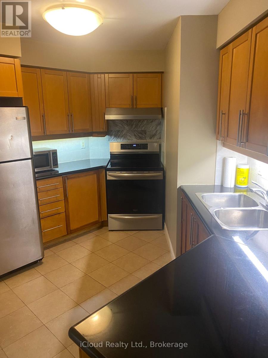 1807 - 3880 Duke Of York Boulevard, Mississauga, Ontario  L5B 4M7 - Photo 6 - W12663002