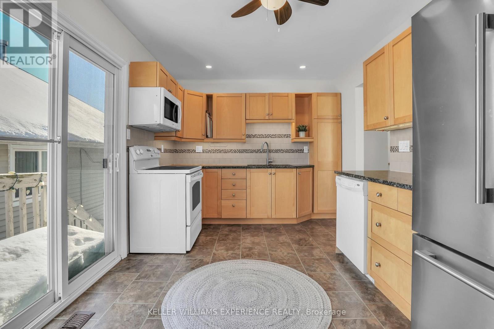 43 Knicely Road, Barrie (Painswick North), Ontario  L4N 6V3 - Photo 7 - S12686924