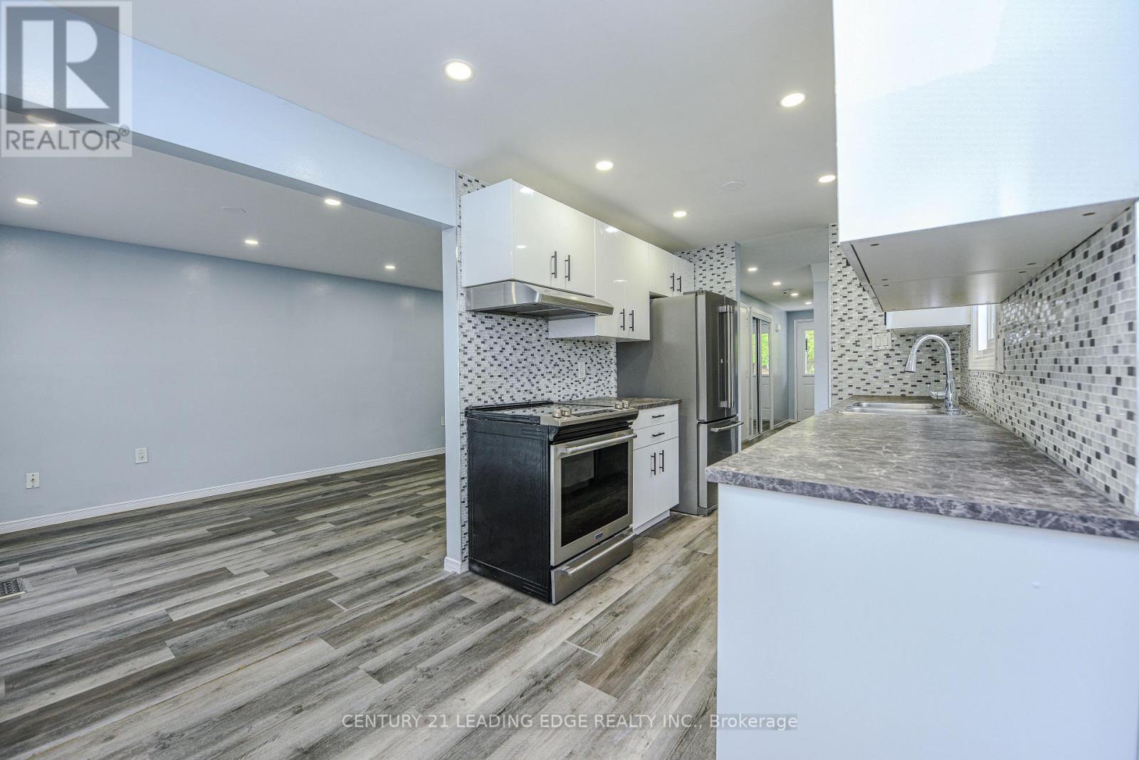 169 Hickling Trail, Barrie (Grove East), Ontario  L4M 5V1 - Photo 13 - S12687012