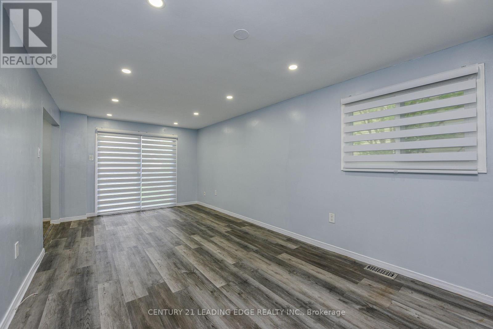 169 Hickling Trail, Barrie (Grove East), Ontario  L4M 5V1 - Photo 7 - S12687012