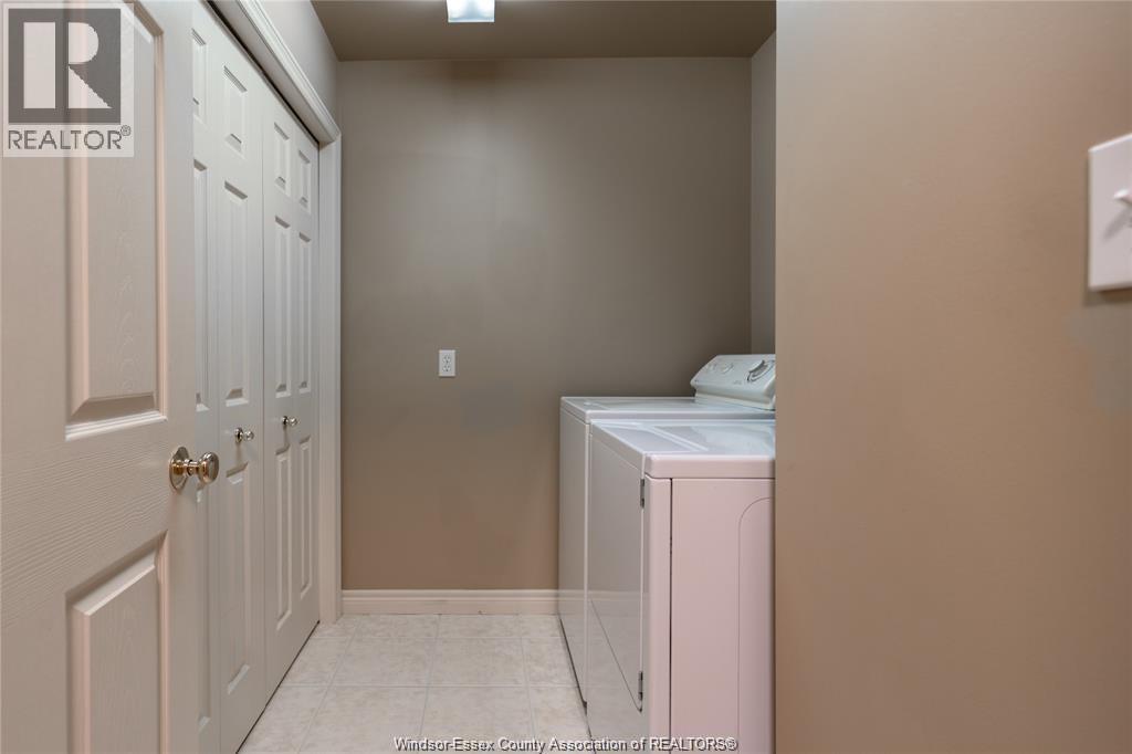 11448 Firgrove, Windsor, Ontario  N8P 1L9 - Photo 16 - 26000836