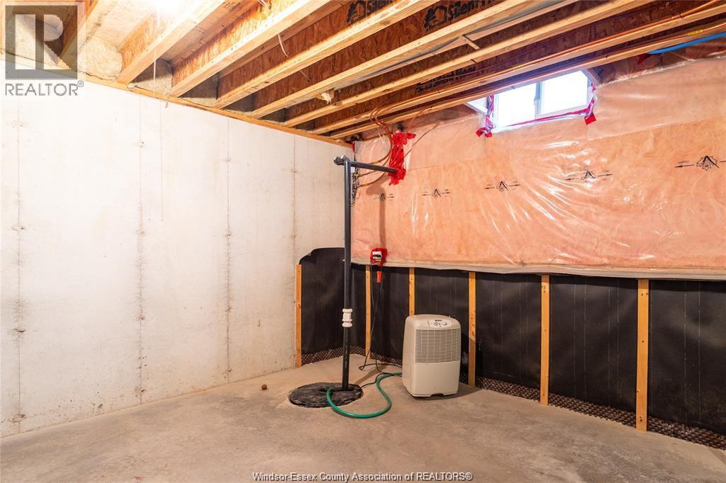 11448 Firgrove, Windsor, Ontario  N8P 1L9 - Photo 21 - 26000836