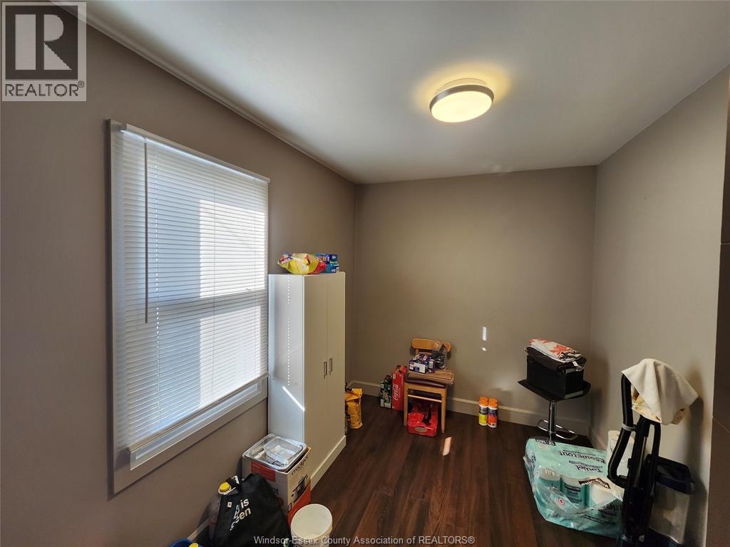 1827 St. Luke, Windsor, Ontario  N8W 3W8 - Photo 9 - 26000825