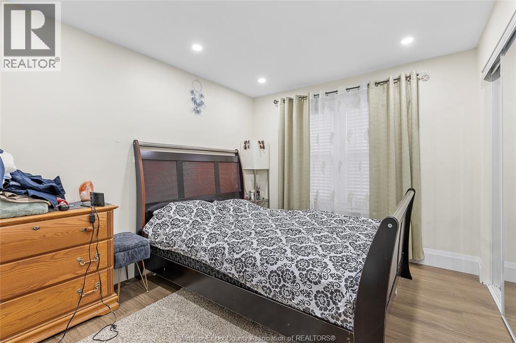 114 Elm, Windsor, Ontario  N9A 5G8 - Photo 10 - 26000823