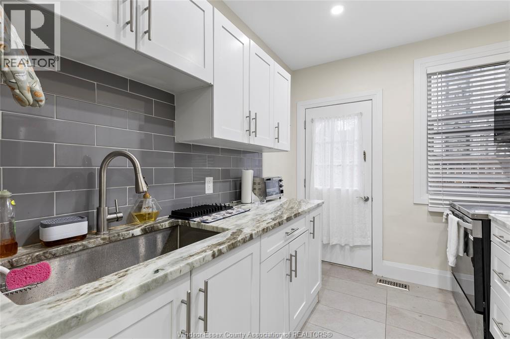 114 Elm, Windsor, Ontario  N9A 5G8 - Photo 6 - 26000823