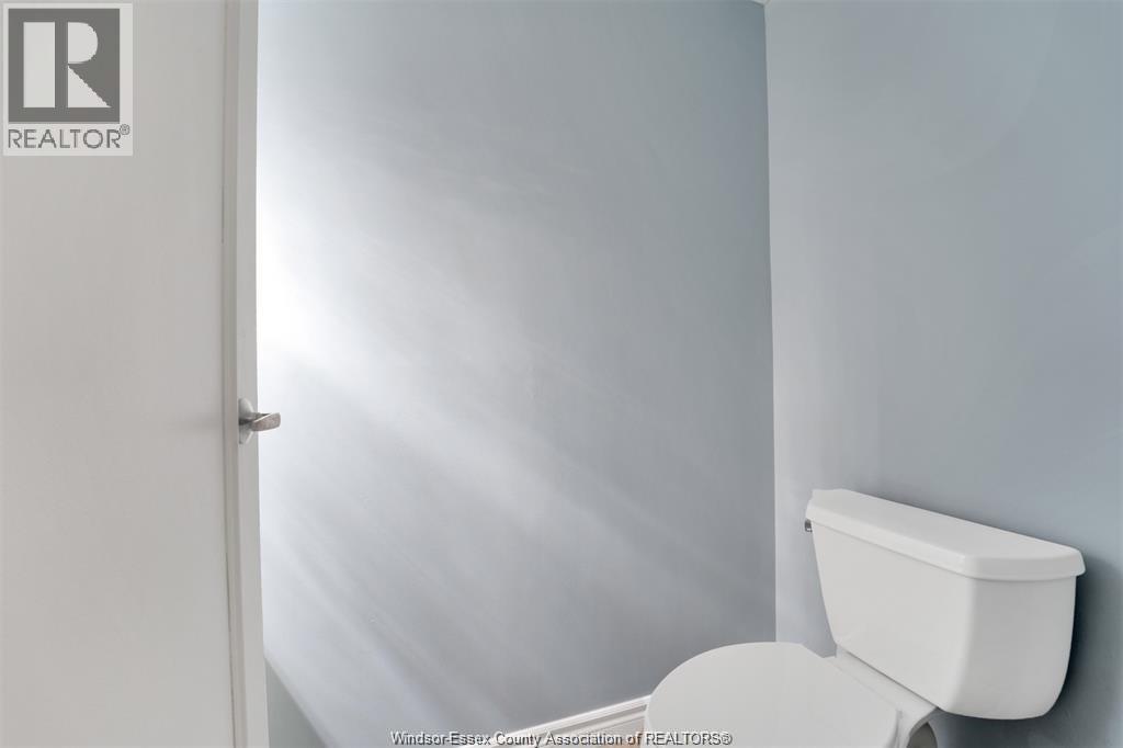 3663 Riverside Drive East Unit# 203, Windsor, Ontario N8Y 4V3 - Photo 14 - 26000819
