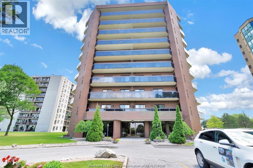 3663 Riverside Drive East Unit# 203, Windsor, Ontario N8Y 4V3 - Photo 3 - 26000819
