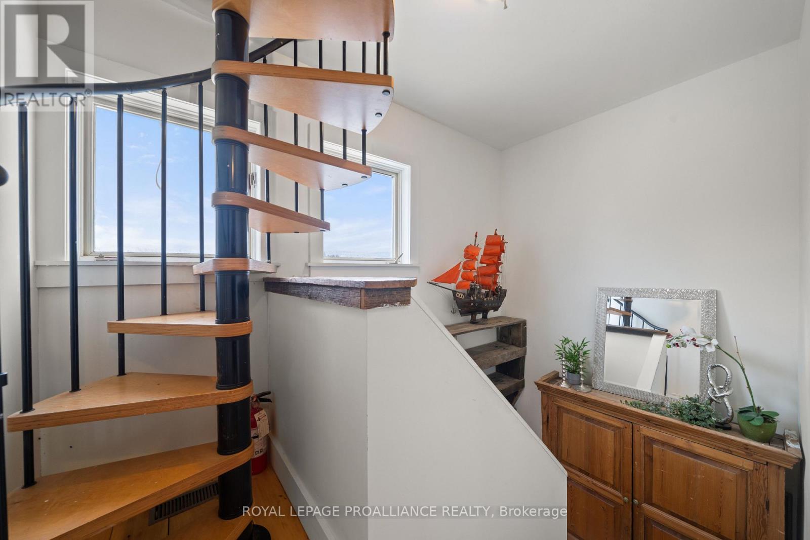 782 County Road 49, Prince Edward County, Ontario  K0K 2T0 - Photo 17 - X12651864