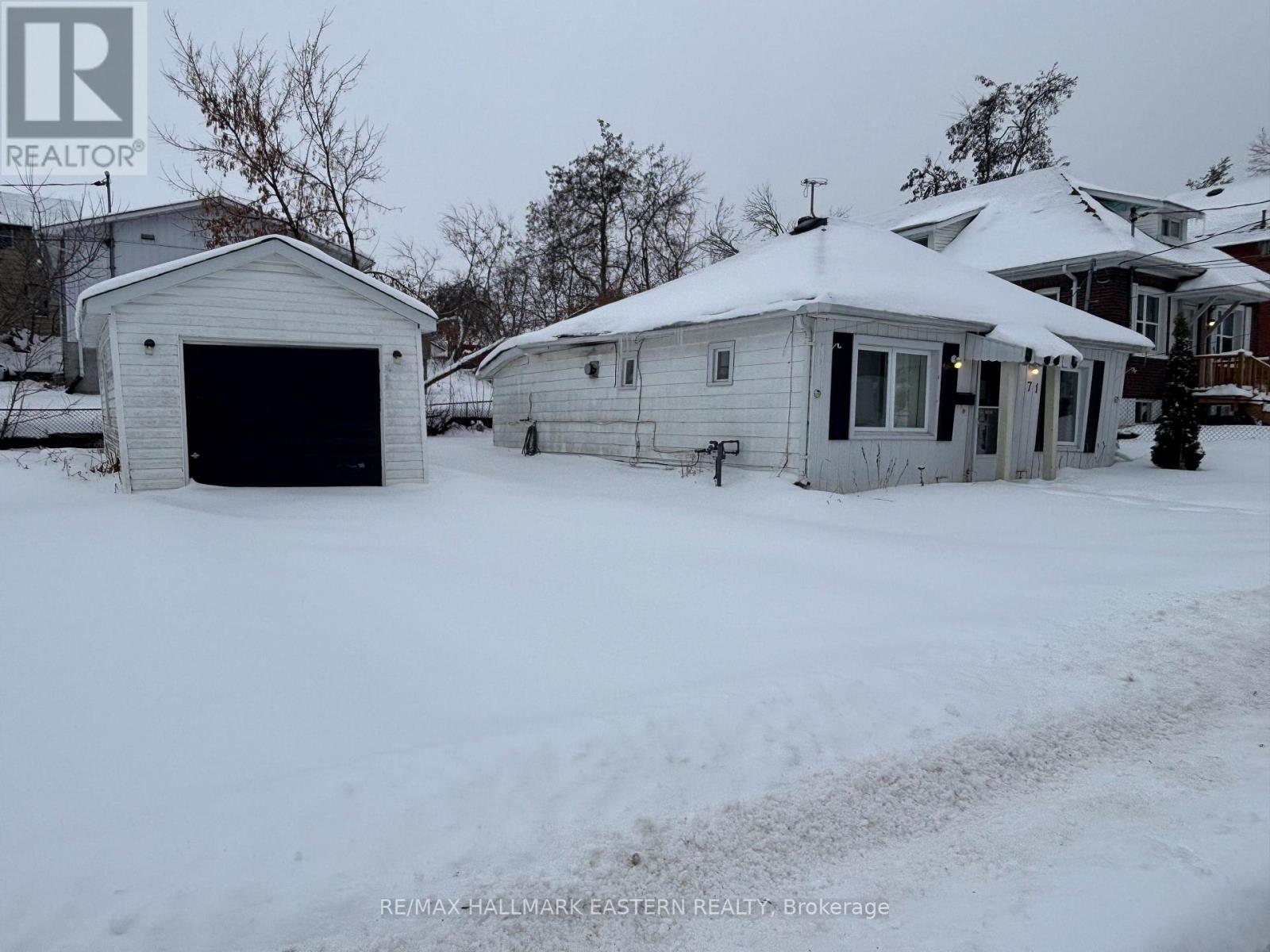 71 Glenelg Street E, Kawartha Lakes, Ontario  K9V 1Z4 - Photo 3 - X12666210