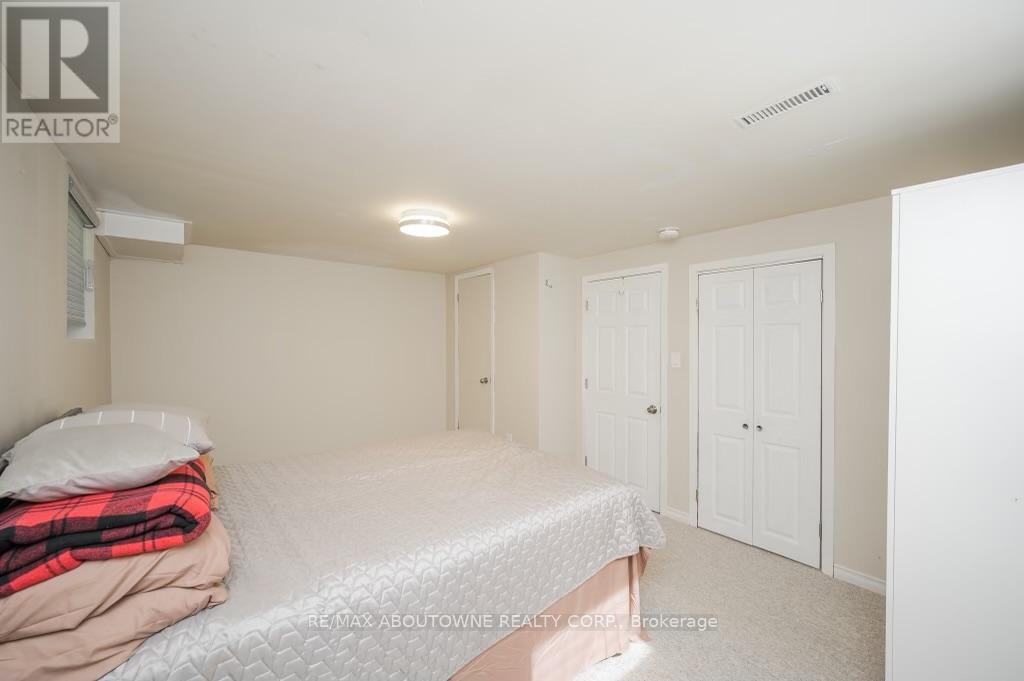 2444 Woburn Crescent, Oakville, Ontario  L6L 5E9 - Photo 14 - W12686820