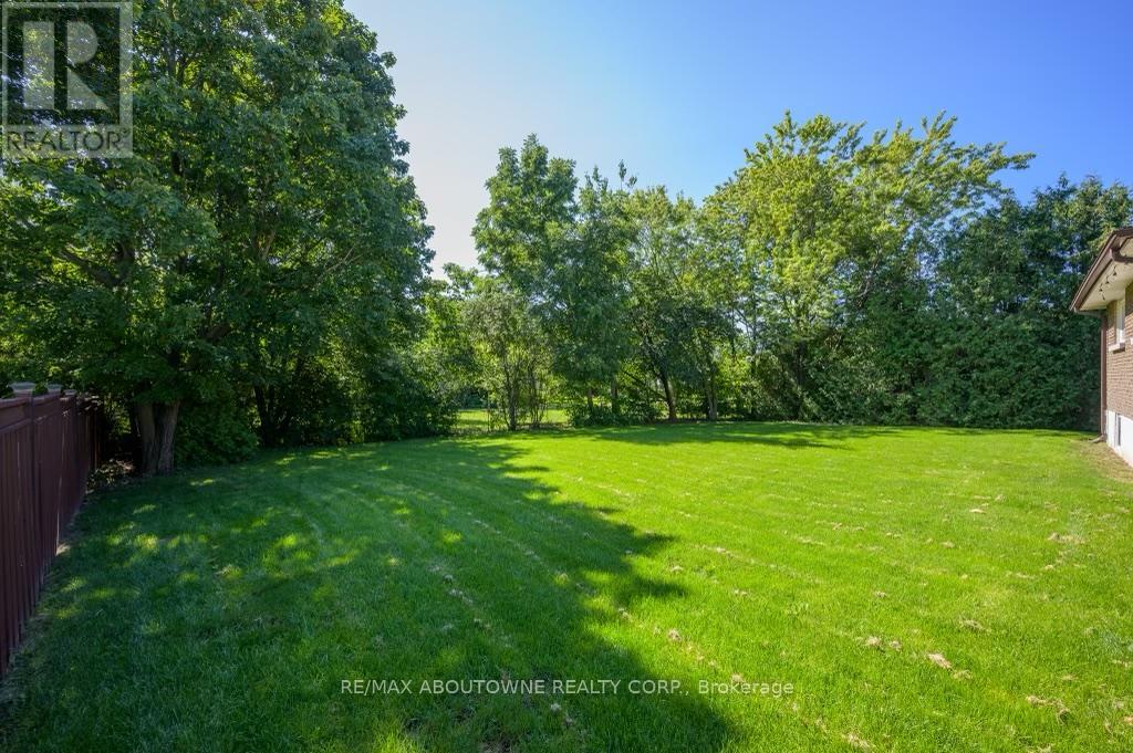 2444 Woburn Crescent, Oakville, Ontario  L6L 5E9 - Photo 20 - W12686820