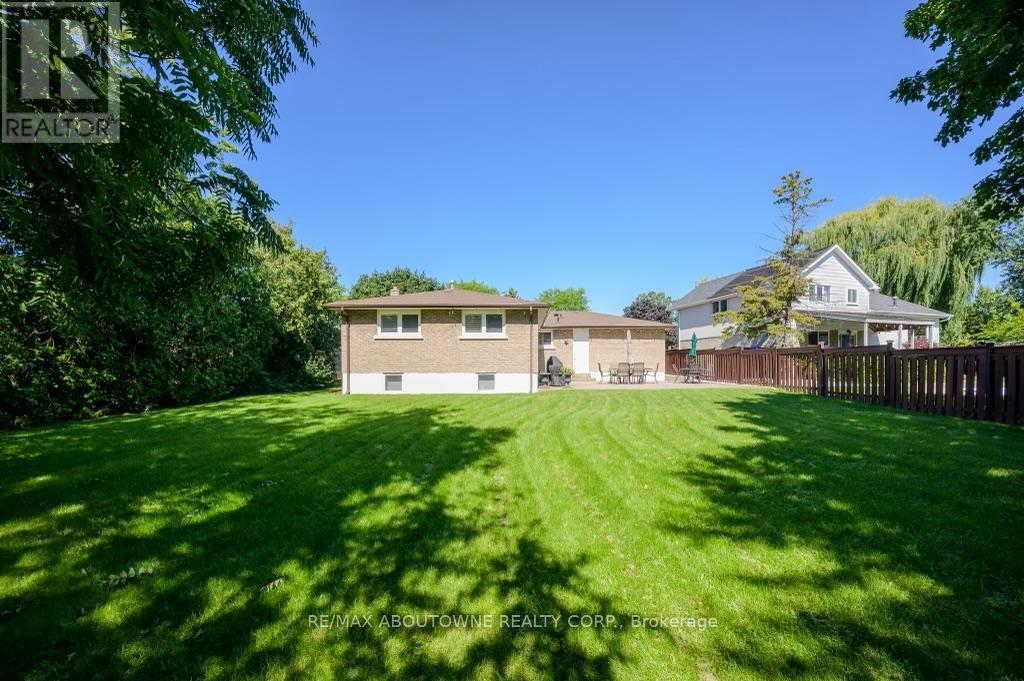 2444 Woburn Crescent, Oakville, Ontario  L6L 5E9 - Photo 21 - W12686820