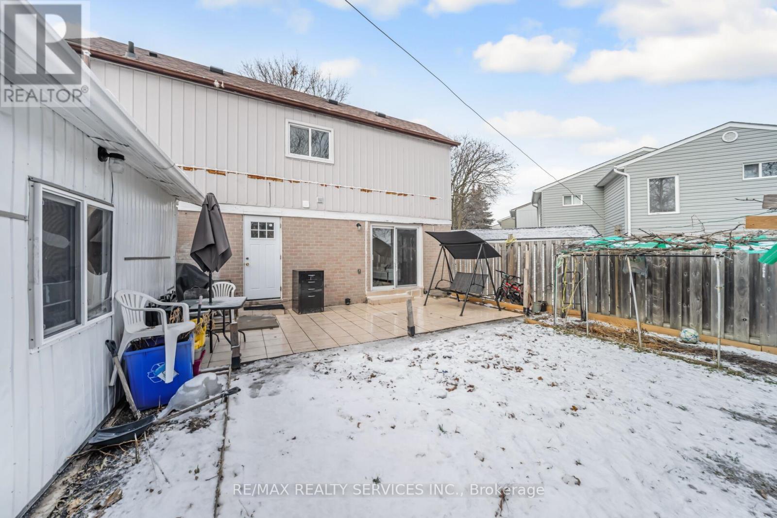 11 Juliette Square, Brampton, Ontario  L6S 2M6 - Photo 48 - W12686830
