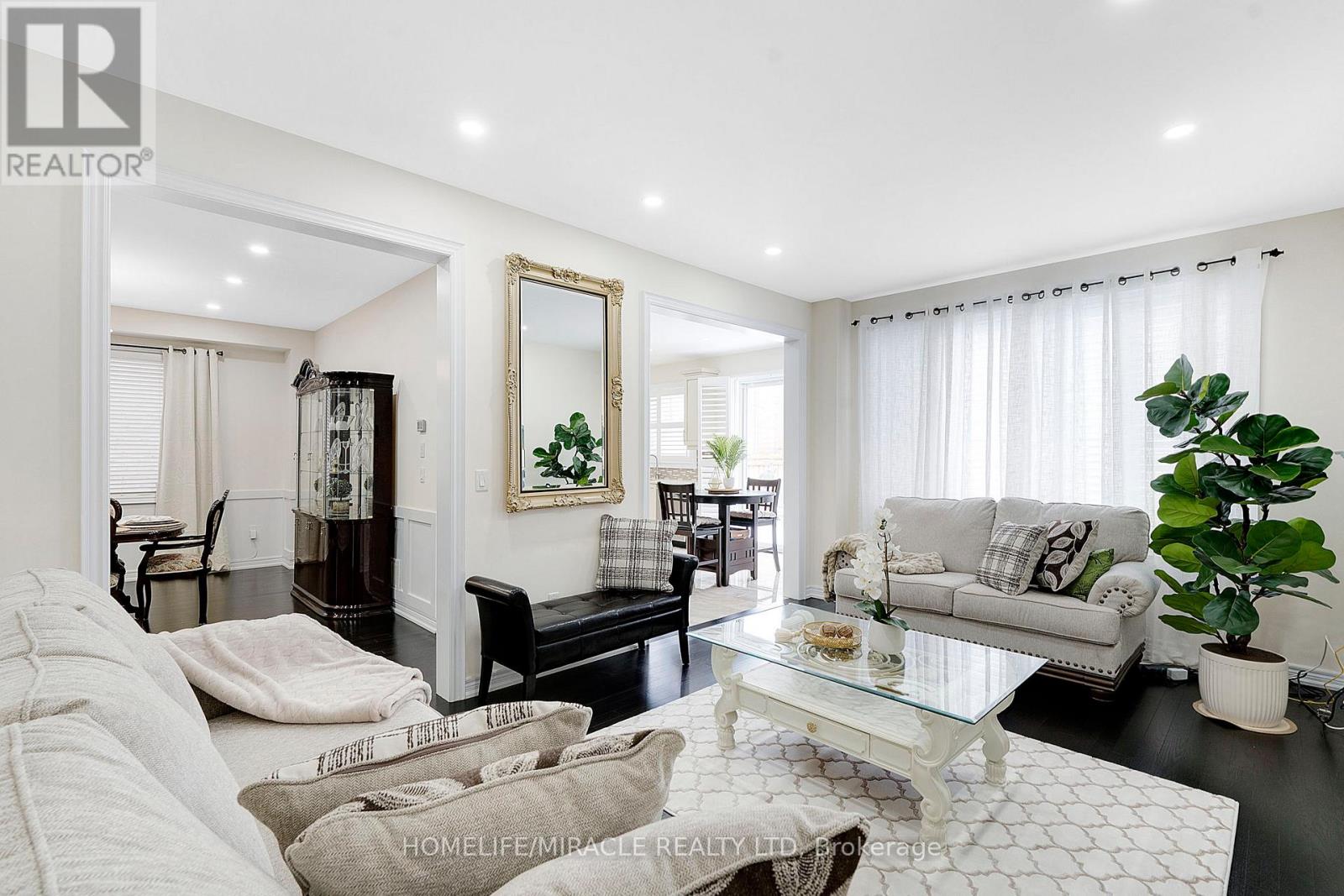 10 Dalecrest Road, Brampton, Ontario  L6X 5N3 - Photo 14 - W12686842