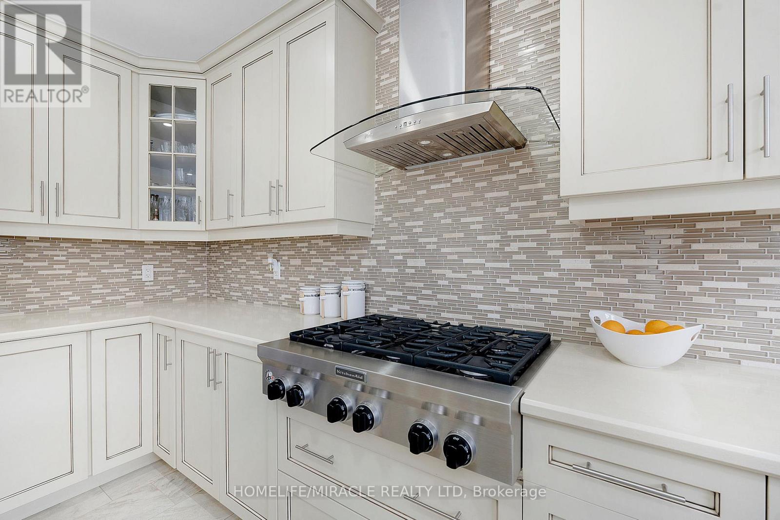 10 Dalecrest Road, Brampton, Ontario  L6X 5N3 - Photo 19 - W12686842