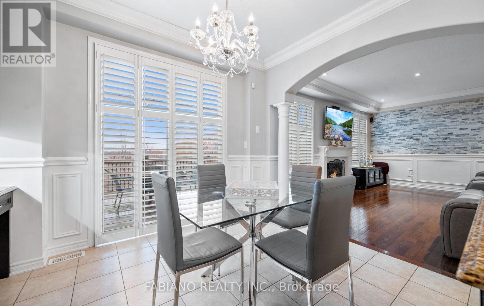 18 Birch Tree Trail, Brampton, Ontario  L6P 3M8 - Photo 13 - W12686908