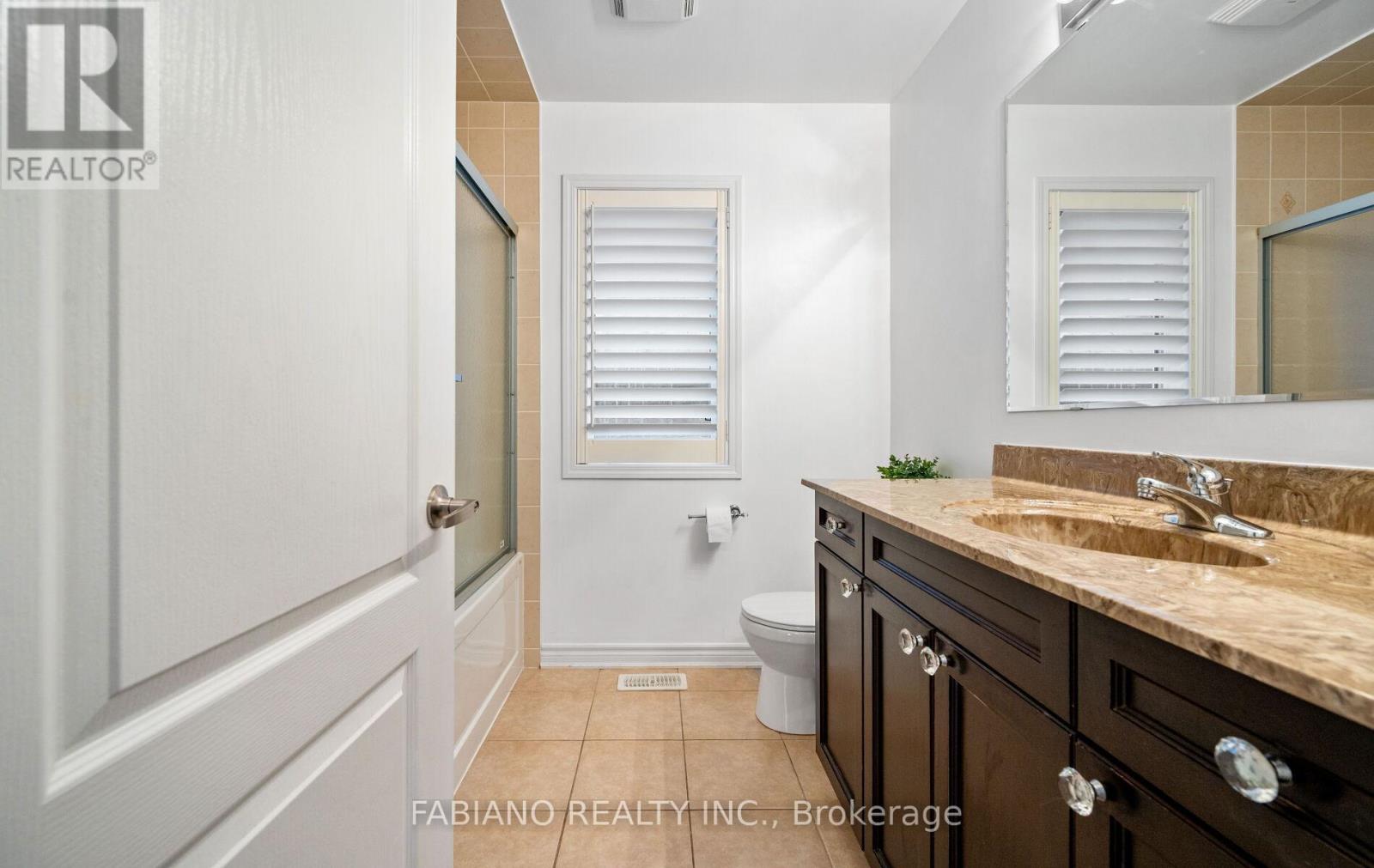 18 Birch Tree Trail, Brampton, Ontario  L6P 3M8 - Photo 35 - W12686908