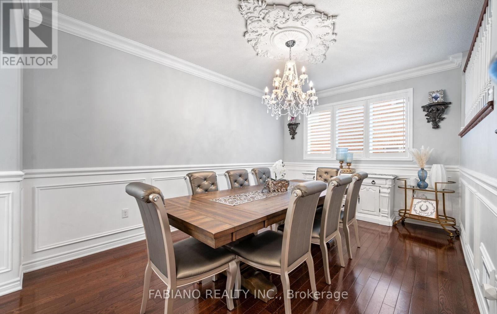 18 Birch Tree Trail, Brampton, Ontario  L6P 3M8 - Photo 6 - W12686908