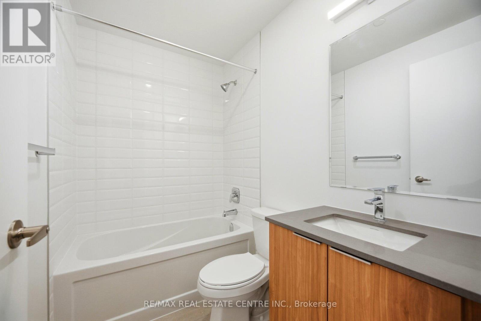 401 - 750 Whitlock Avenue, Milton, Ontario  L9E 2B4 - Photo 25 - W12686914