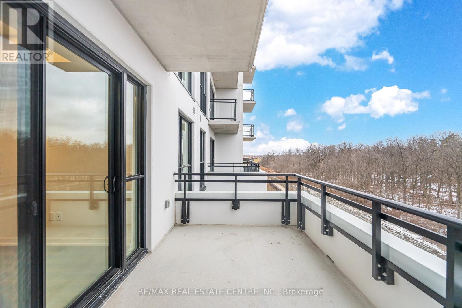 401 - 750 Whitlock Avenue, Milton, Ontario  L9E 2B4 - Photo 28 - W12686914