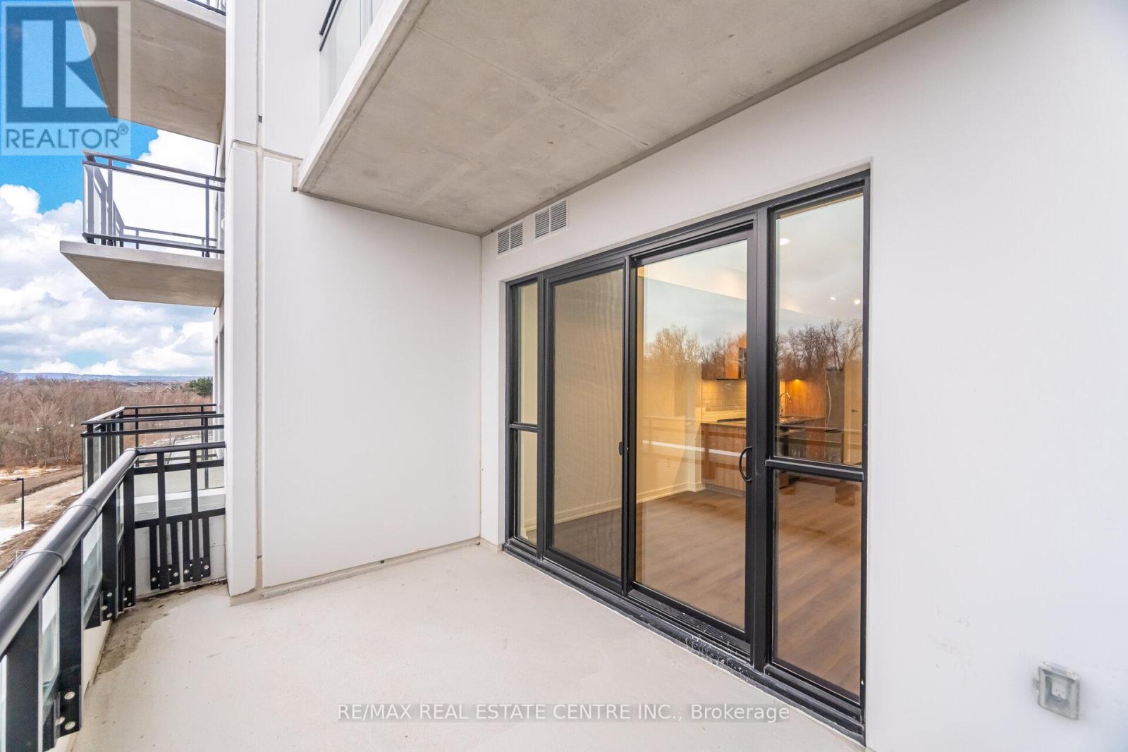 401 - 750 Whitlock Avenue, Milton, Ontario  L9E 2B4 - Photo 29 - W12686914