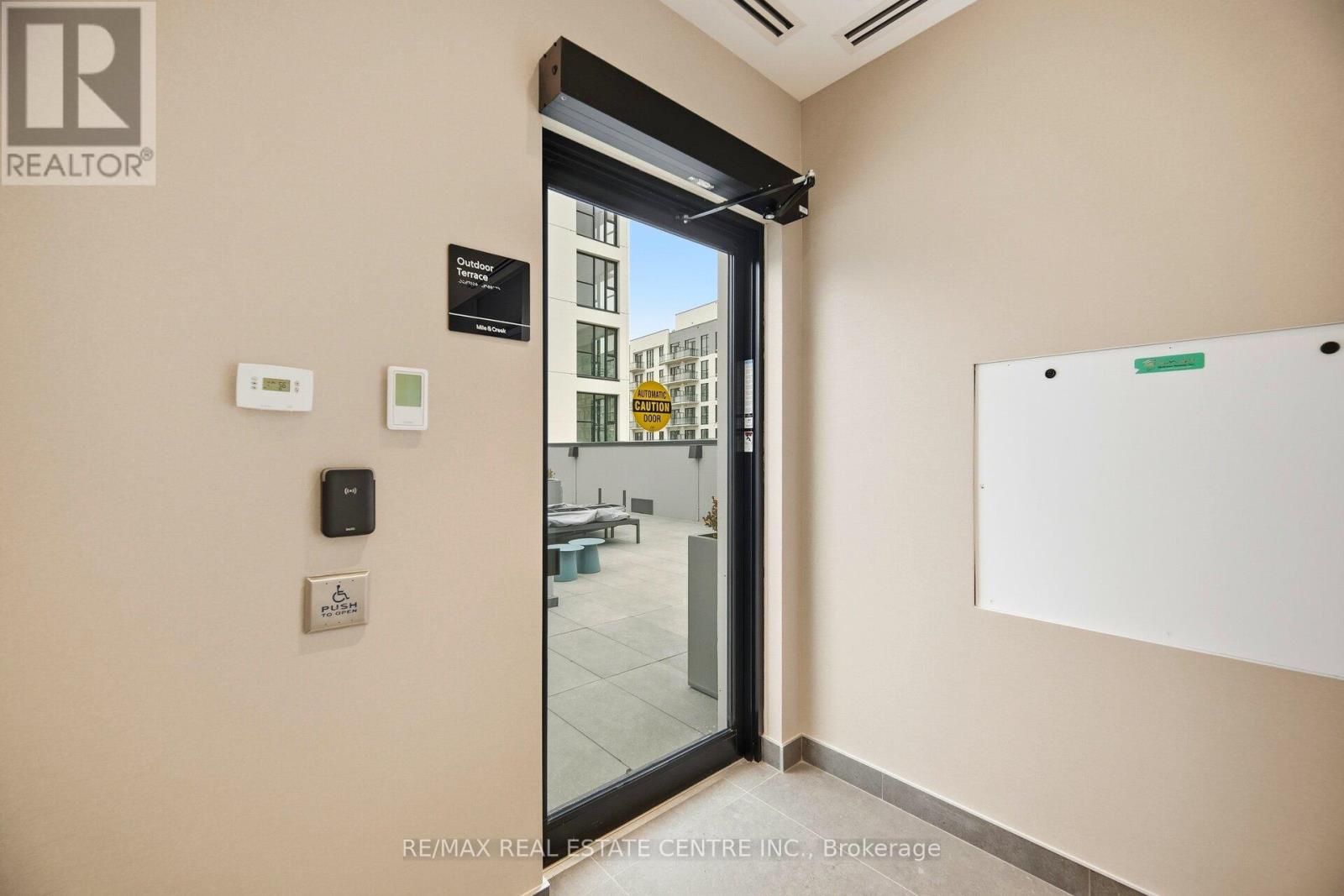 401 - 750 Whitlock Avenue, Milton, Ontario  L9E 2B4 - Photo 44 - W12686914