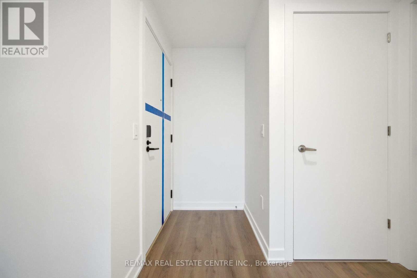 401 - 750 Whitlock Avenue, Milton, Ontario  L9E 2B4 - Photo 9 - W12686914