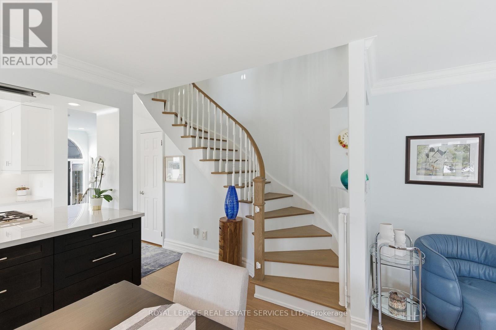 27 Southaven Place, Oakville, Ontario  L6L 6L2 - Photo 22 - W12686918