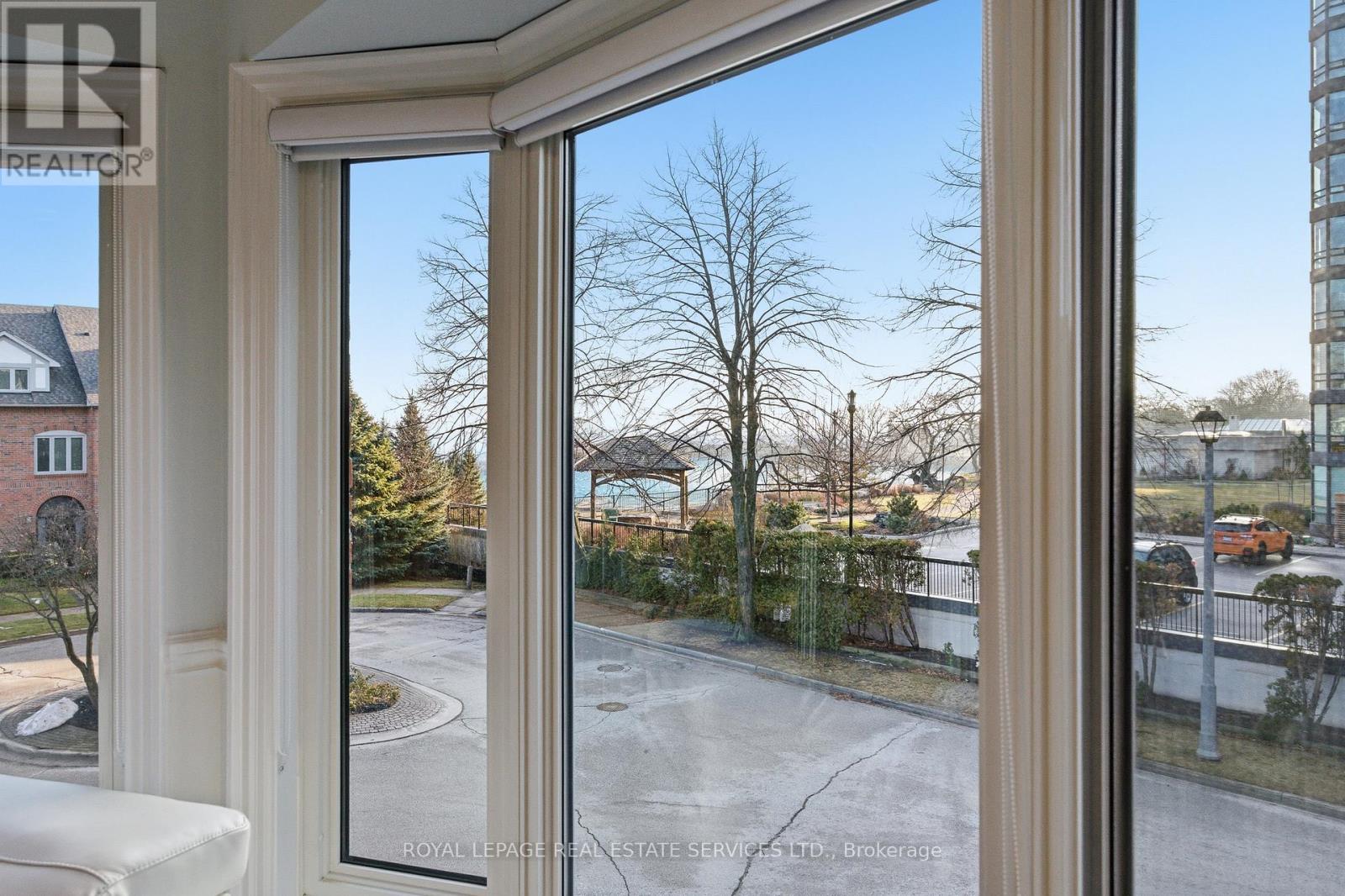 27 Southaven Place, Oakville, Ontario  L6L 6L2 - Photo 27 - W12686918