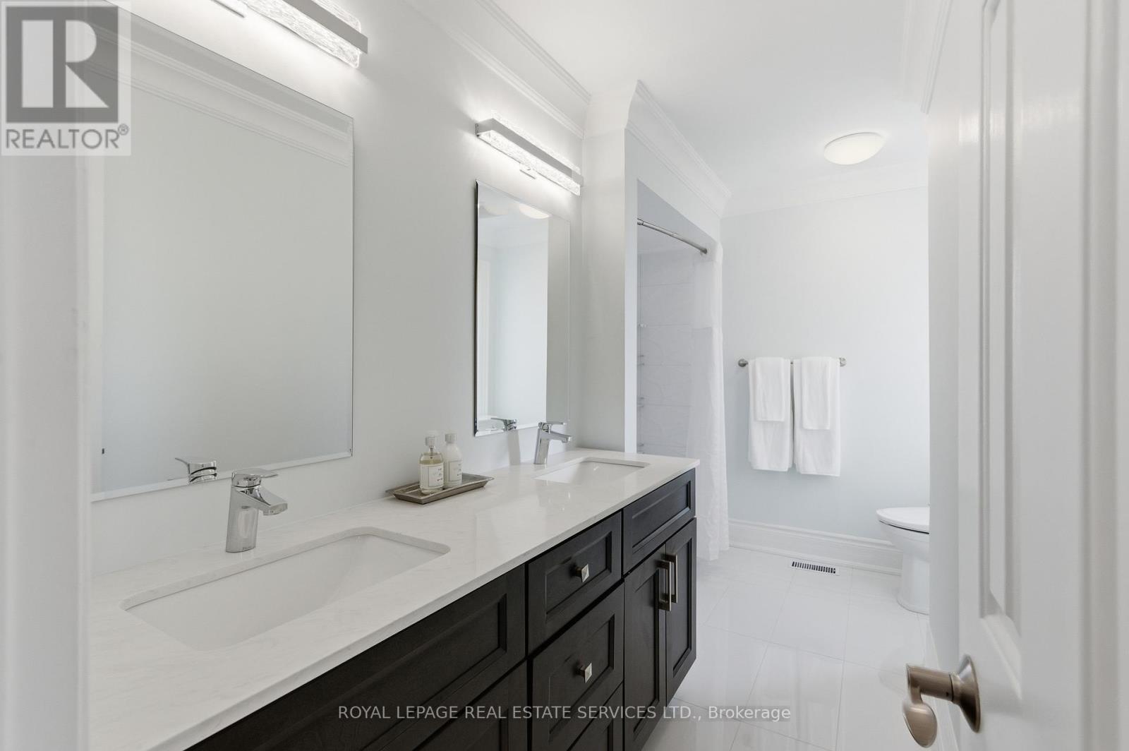 27 Southaven Place, Oakville, Ontario  L6L 6L2 - Photo 33 - W12686918