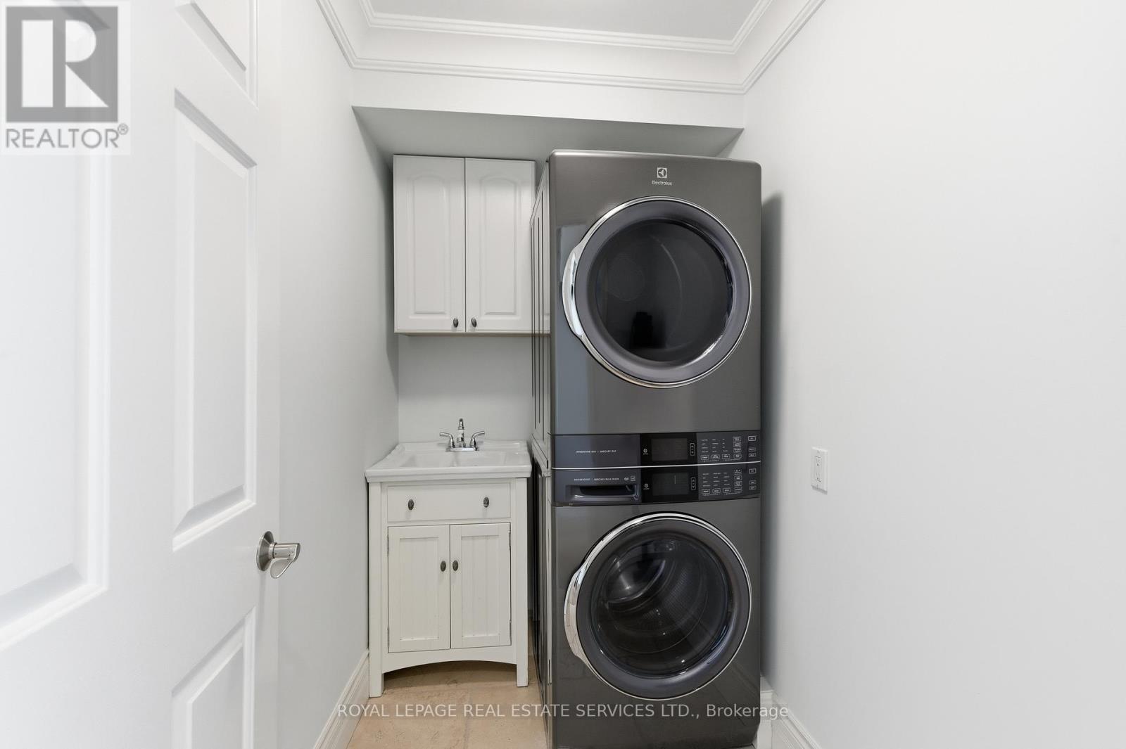 27 Southaven Place, Oakville, Ontario  L6L 6L2 - Photo 35 - W12686918